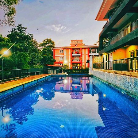 2Bhk Stunning Apartment With Pool Vagator Exteriör bild