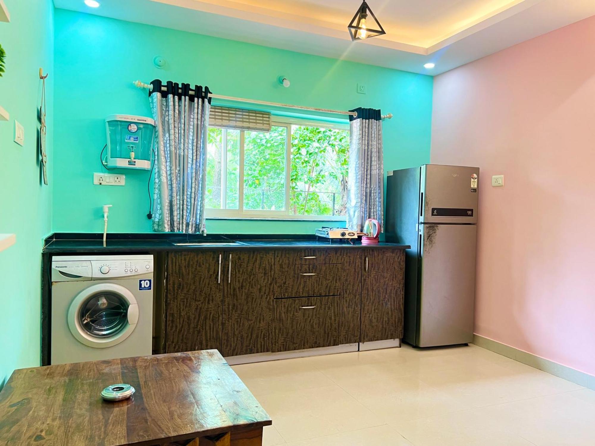 2Bhk Stunning Apartment With Pool Vagator Exteriör bild
